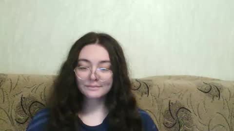 Snapshot of missis_mona chatting on 17, 4, 2026 missis mona online show from 17, 4, 2026