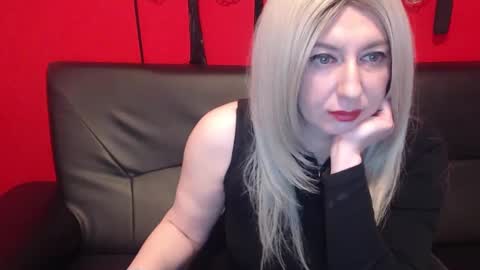 Snapshot of misskaliania chatting on 25, 2, 2025 MissKaliAnia online show from 25, 2, 2025