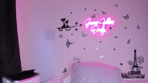 MissKarinaHilton online show from 28, 9, 2025