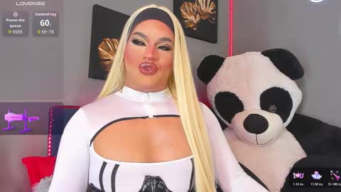 Snapshot of misskassandraa_ chatting on 8, 1, 2026 kassandra lazcano online show from 8, 1, 2026