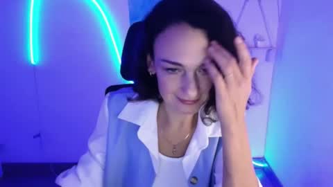 Christina online show from 18, 10, 2025