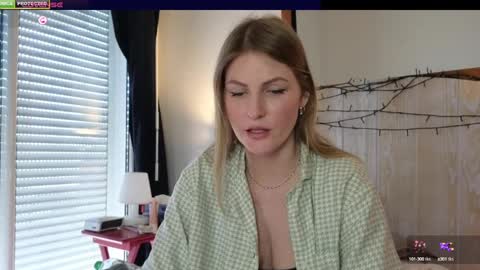 Misslucci online show from 6, 1, 2025