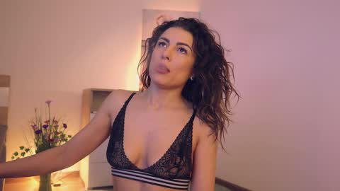 Lullu online show from 31, 1, 2025