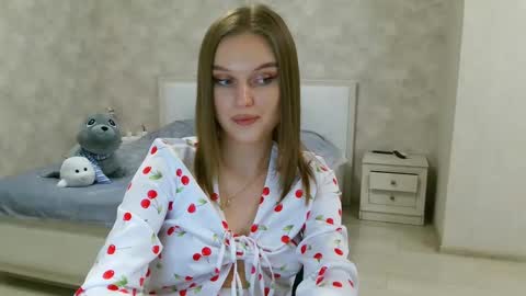Snapshot of missmariat chatting on 22, 1, 2025 OneGoddess online show from 22, 1, 2025