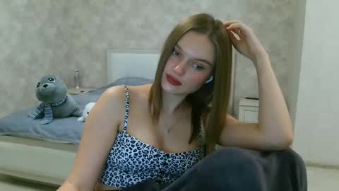 Snapshot of missmariat chatting on 23, 1, 2025 OneGoddess online show from 23, 1, 2025