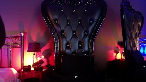 missmelania online show from 21, 5, 2026