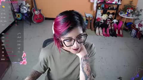 Snapshot of missmia2 chatting on 15, 12, 2024 Miss Mia online show from 15, 12, 2024