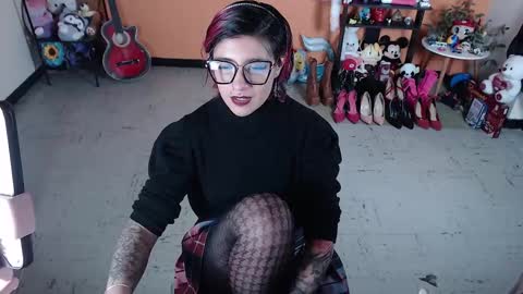 Snapshot of missmia2 chatting on 18, 12, 2024 Miss Mia online show from 18, 12, 2024