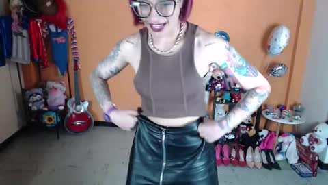 Snapshot of missmia2 chatting on 19, 1, 2025 Miss Mia online show from 19, 1, 2025