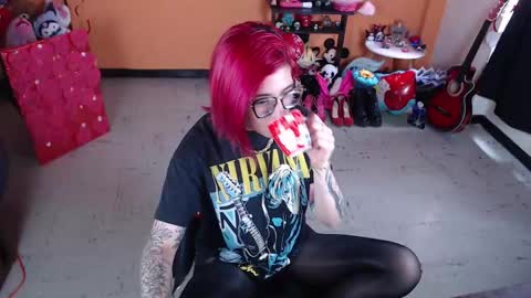 Snapshot of missmia2 chatting on 5, 3, 2025 Miss Mia online show from 5, 3, 2025