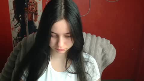 Mia online show from 19, 4, 2026