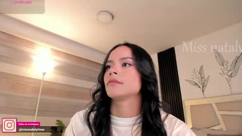 Snapshot of missnataly_ chatting on 6, 5, 2026 Nataly Rivas online show from 6, 5, 2026