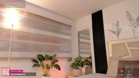 Snapshot of missnataly_ chatting on 8, 5, 2026 Nataly Rivas online show from 8, 5, 2026