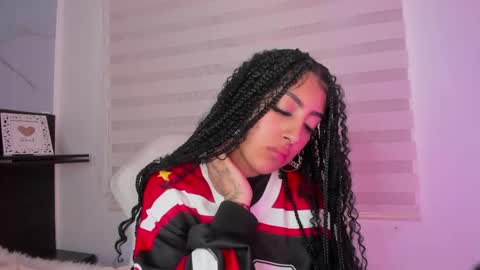Snapshot of missnickeloo chatting on 22, 2, 2025 insta miss nickeloo online show from 22, 2, 2025