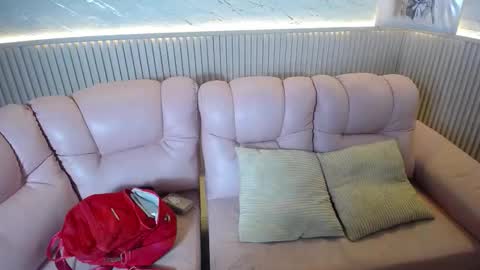 Penelope online show from 21, 3, 2026