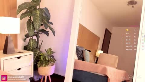 Emma Prada online show from 8, 10, 2025