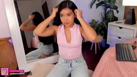 Emma Prada online show from 9, 10, 2025