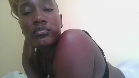 Snapshot of missprettygal chatting on 6, 3, 2025 pretty gal online show from 6, 3, 2025