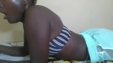 Snapshot of missprettygal chatting on 7, 3, 2025 pretty gal online show from 7, 3, 2025