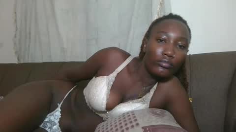 Snapshot of missprettygal chatting on 12, 9, 2025 pretty gal online show from 12, 9, 2025