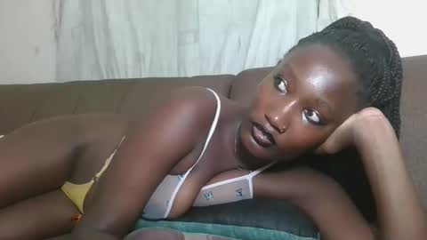 Snapshot of missprettygal chatting on 26, 10, 2025 pretty gal online show from 26, 10, 2025