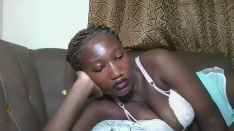 Snapshot of missprettygal chatting on 6, 11, 2025 pretty gal online show from 6, 11, 2025