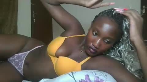 Snapshot of missprettygal chatting on 17, 11, 2025 pretty gal online show from 17, 11, 2025