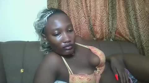 Snapshot of missprettygal chatting on 20, 11, 2025 pretty gal online show from 20, 11, 2025