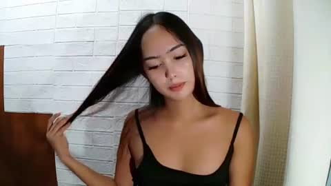 missrianmwua online show from 27, 7, 2026