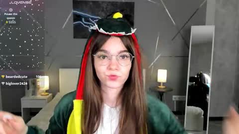 Snapshot of misss_evelyne chatting on 20, 12, 2025 misss_evelyne online show from 20, 12, 2025