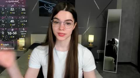 Snapshot of misss_evelyne chatting on 22, 12, 2025 misss_evelyne online show from 22, 12, 2025