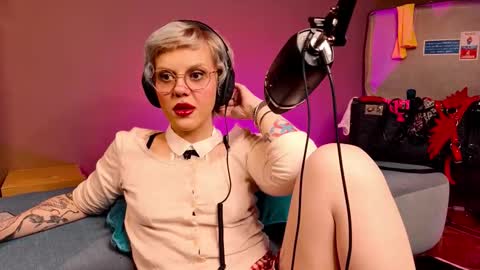 Snapshot of misstaco chatting on 2, 10, 2025 Tacodeluxe online show from 2, 10, 2025