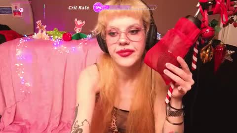 Snapshot of misstaco chatting on 19, 12, 2025 Tacodeluxe online show from 19, 12, 2025