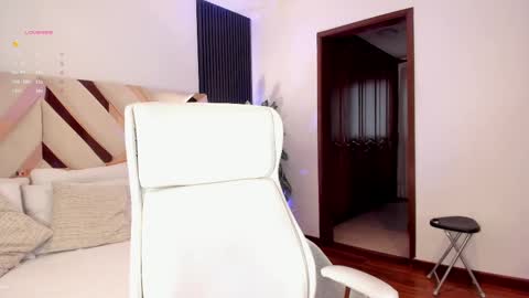 Snapshot of missthailand_ chatting on 23, 9, 2025 Fernanda Davila online show from 23, 9, 2025