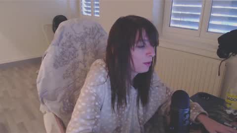 Snapshot of missthon chatting on 13, 12, 2024 missthon online show from 13, 12, 2024