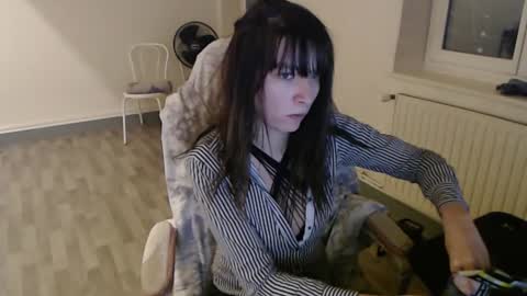 Snapshot of missthon chatting on 7, 1, 2025 missthon online show from 7, 1, 2025