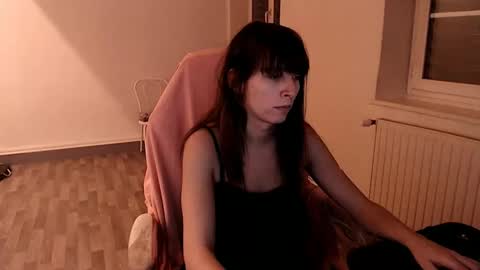 Snapshot of missthon chatting on 12, 1, 2025 missthon online show from 12, 1, 2025