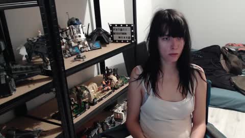 Snapshot of missthon chatting on 2, 2, 2025 missthon online show from 2, 2, 2025