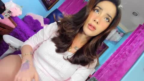 Snapshot of missvalentine18 chatting on 11, 2, 2025 missvalentine18 online show from 11, 2, 2025