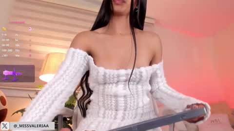 Valeria Davila online show from 22, 2, 2025