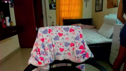 missvalery1 online show from 12, 9, 2025