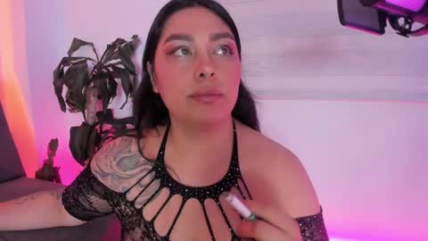 Pau OFmissweetpeach online show from 11, 9, 2025
