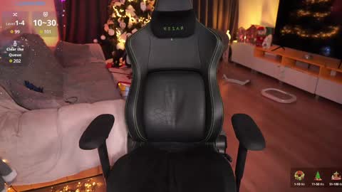 Snapshot of misswiney chatting on 18, 12, 2024 Winey online show from 18, 12, 2024