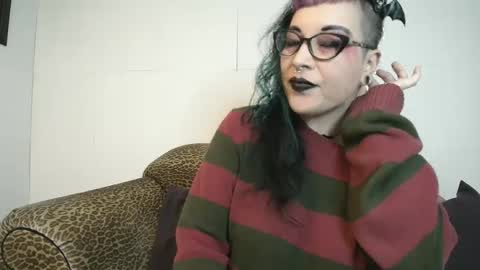 Missy Dee online show from 7, 1, 2025