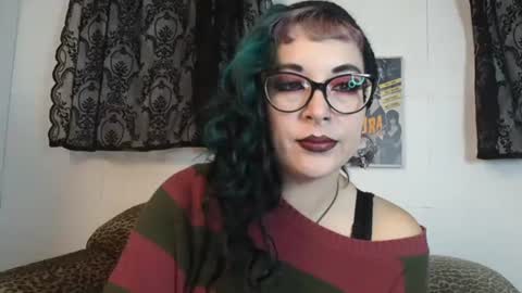 Snapshot of missy_dee chatting on 2, 12, 2025 Missy Dee online show from 2, 12, 2025