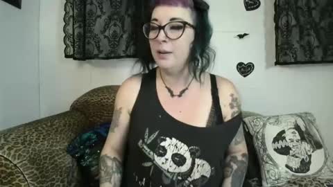 Missy Dee online show from 12, 5, 2026