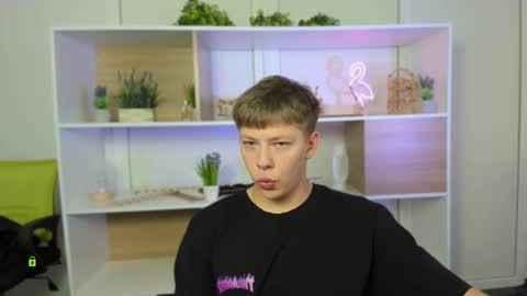 Snapshot of mister_vice chatting on 16, 9, 2025 mister_vice online show from 16, 9, 2025