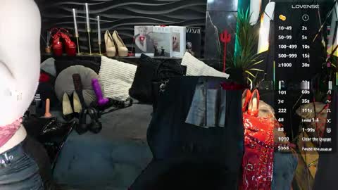 Snapshot of mistress_darsy chatting on 22, 3, 2026 Darsy online show from 22, 3, 2026