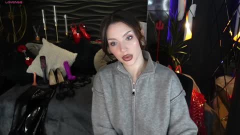 Snapshot of mistress_darsy chatting on 30, 3, 2026 Darsy online show from 30, 3, 2026