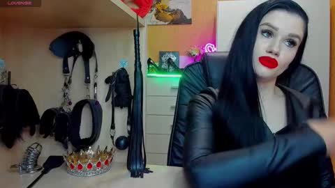 Mistress Kristi online show from 13, 5, 2026